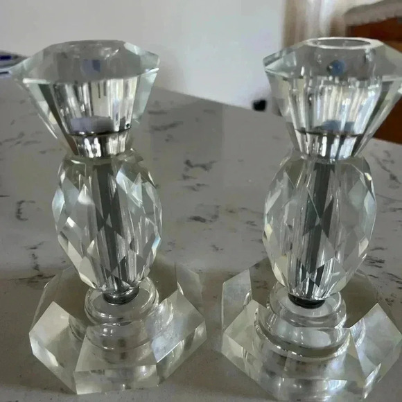Mid Century Post House Faceted Pair of Crystal Candlesticks - Picture 8 of 8